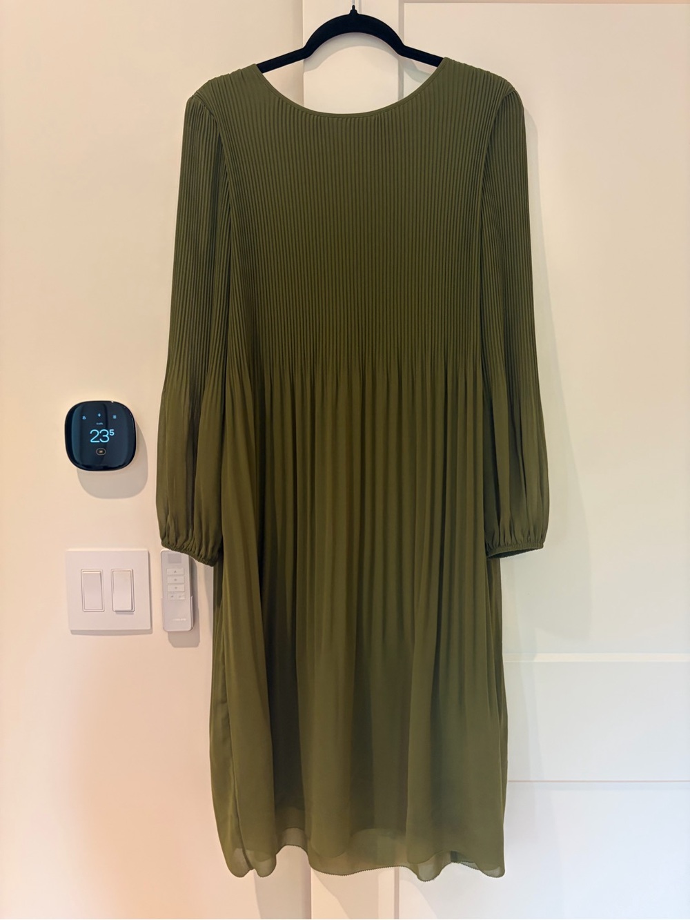Wilfred Olive Green Pleated Long Sleeve Dress